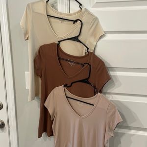 3 pcs - Tshirts - TAHARI brand - Sz Med